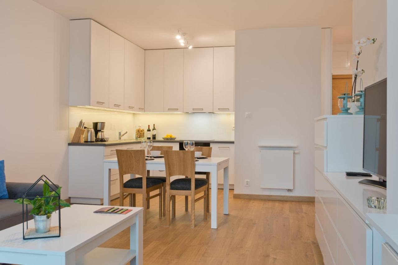 Citystay Abrahama Gdynia Apartment Buitenkant foto