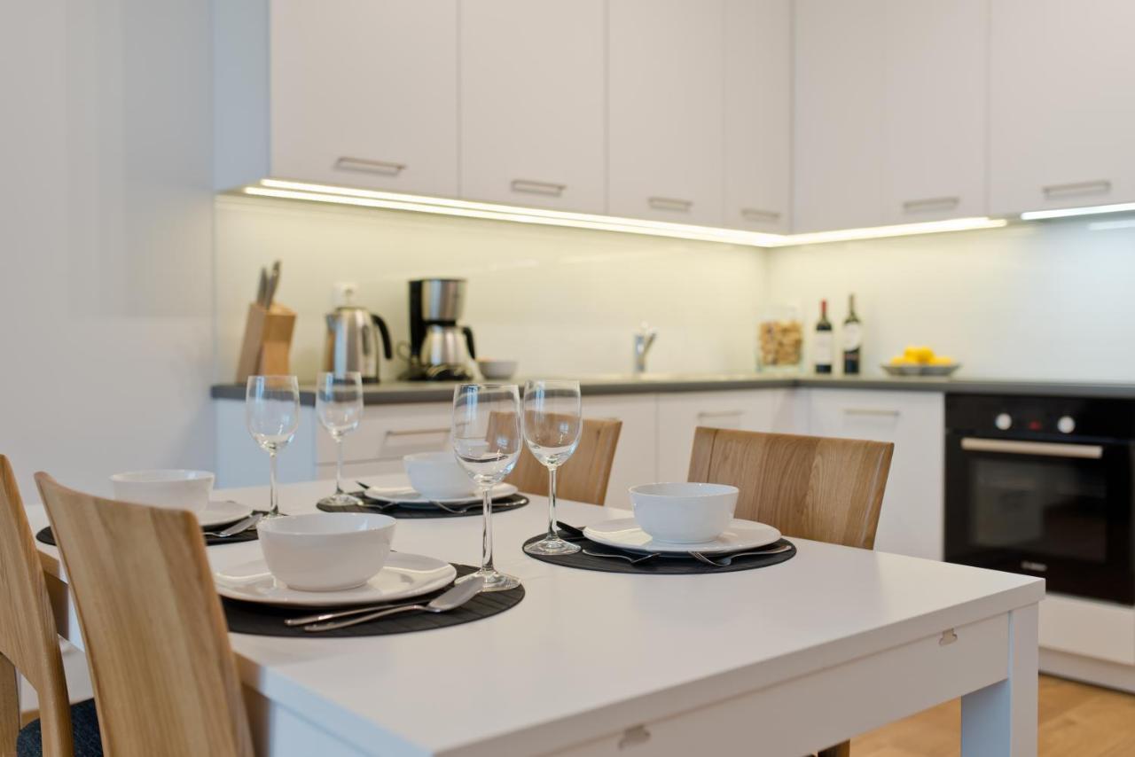 Citystay Abrahama Gdynia Apartment Buitenkant foto